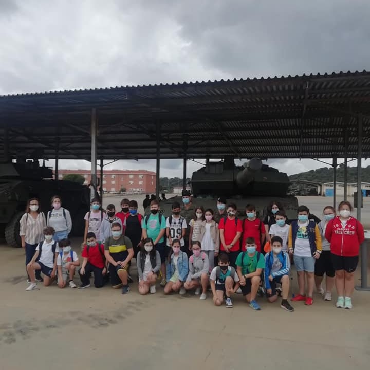 Visita a las instalaciones de la Brigada «Guzmán el Bueno» X